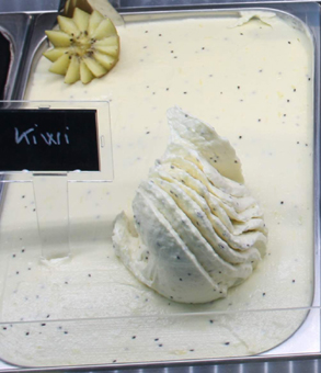 Eisidee Sorbetto al Kiwi. Kiwisorbet. Kiwieis Fruchteis