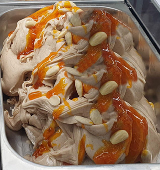 Eisidee Mai Thai. Mandeleis mit Orange Variegato als Eis