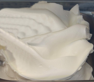 Eisidee Chinotto. Bitterorange als Eis