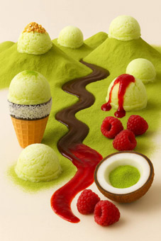 Kokos Matcha Himbeer Variation. Werbeplakate. Standard Plakat Eis