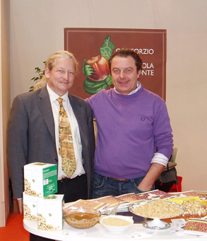 Nocciole Piemonte I.G.P. Josè Noè, Produzent der Tonda Gentile Trefoil  und Gerhard Hager - GroßHandel EIS GmbH