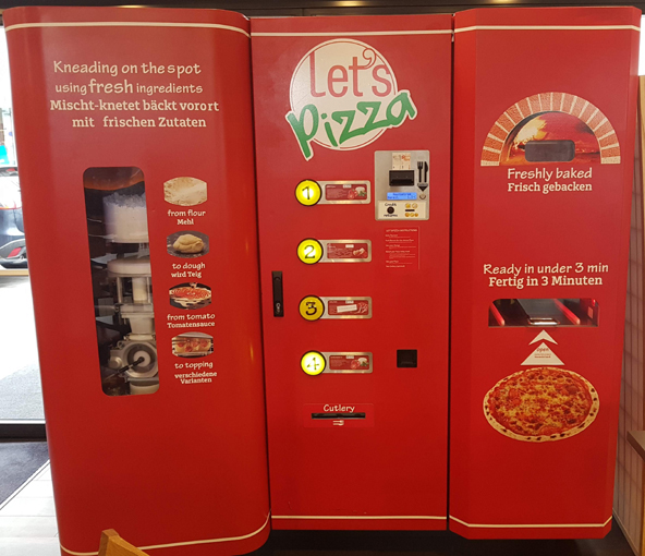 Vollautomatischer Pizzaofen für die Herstellung von Pizzen. Auswahlmöglichkeit und Erlebniseffekt.