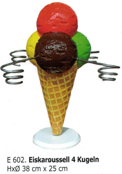 Werbeeistüte 3D Werbe-Eishörnchen. Cono pubblicita Gelato. Eisstanitzel 4 Eiskugeln. Werbung für die Theke