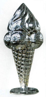 Werbeeistüte 3D Werbe-Eishörnchen. Cono pubblicita Gelato. Eistüte silber metallic. Personalisierte Werbetüte metallisiert. Eis-Gelati.