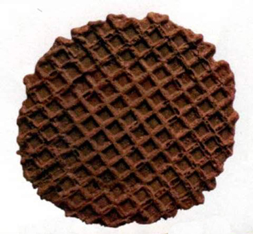 Braune Waffelscheiben mit Kakao gebacken. 